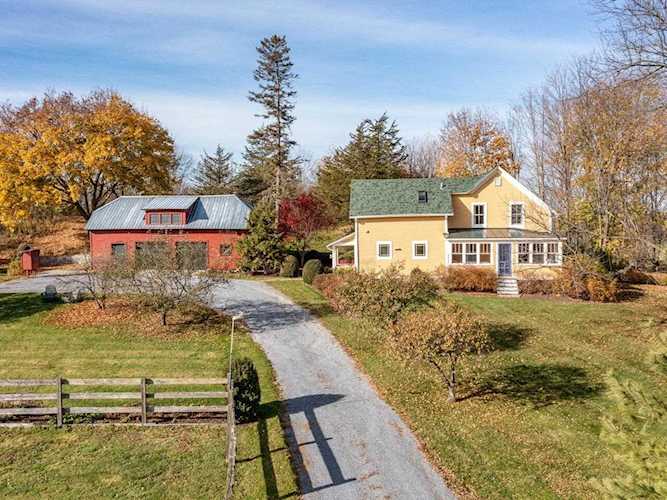 771 Long Point Rd Ferrisburgh, VT 05473