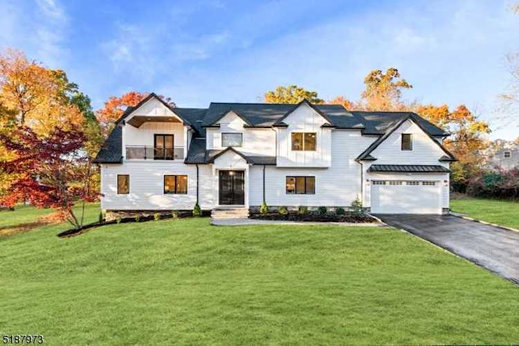 1 Trafalgar Dr Livingston Twp., NJ 07039