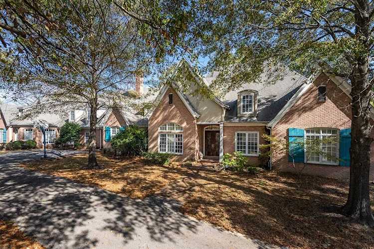 8140 Dogwood Grove Dr Germantown, TN 38138