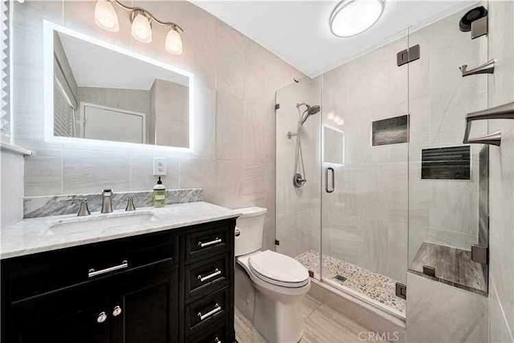 922 Warren St Santa Ana, CA 92701 | MLS OC22216407 Photo 1