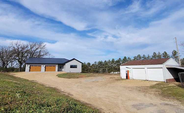5676 Lovick Rd Waunakee, WI 53597