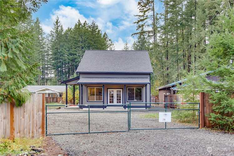 118 Sherwood Ct Packwood, WA 98361