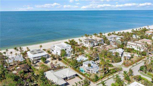 78 S 2Nd Ave Naples, FL 34102