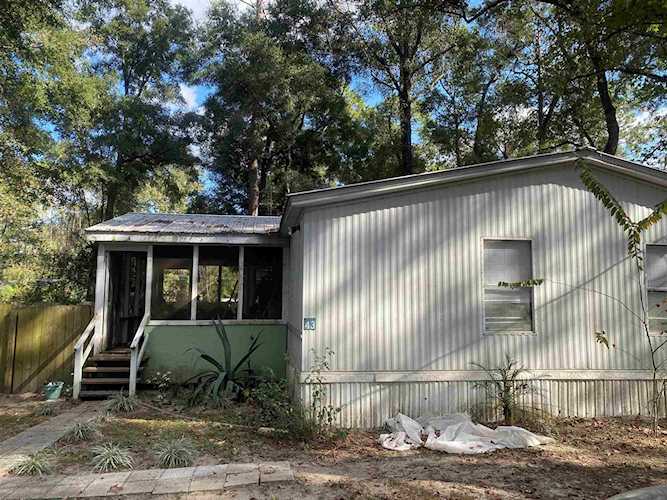 43 Squaw Rd Crawfordville, FL 32327 in Wakulla Gardens Photo 1