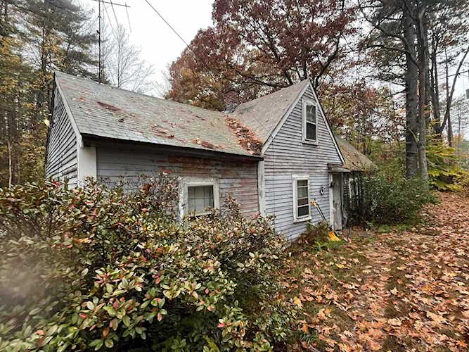 37 Depot Rd Epping, NH 03042
