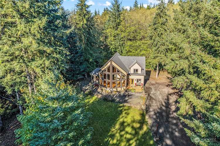 375 Haryu Rd Longview, WA 98632