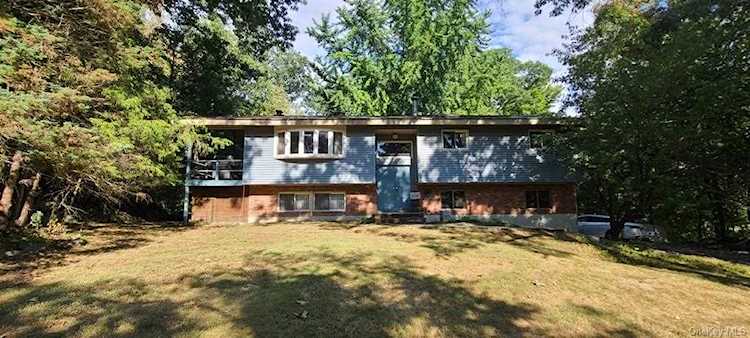 32 Stonehouse Road Somers, NY 10589 | MLS H6214268 Photo 1