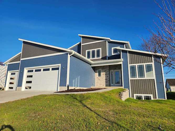547 Autumn Ridge Ct Oregon, WI 53575