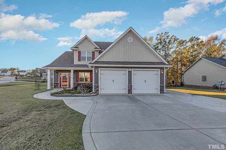 11 Summerglow Court Clayton, NC 27527