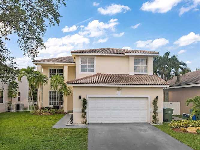 16341 NW 17th St Pembroke Pines, FL 33028