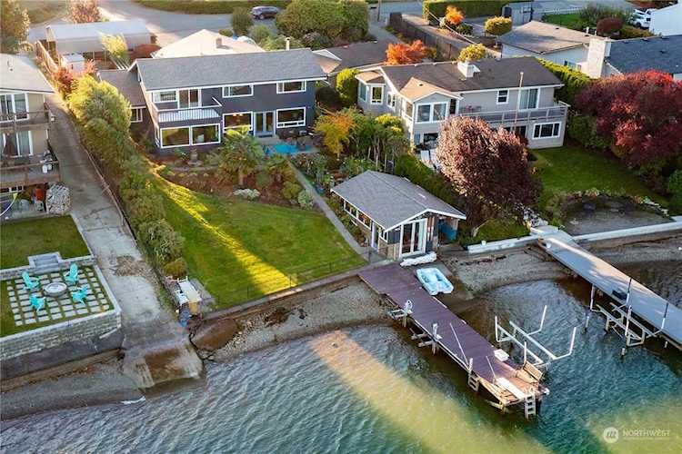 2525 185th Ave E Lake Tapps, WA 98391
