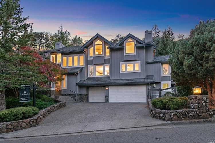 30 Thunderbird Drive Novato, CA 94949