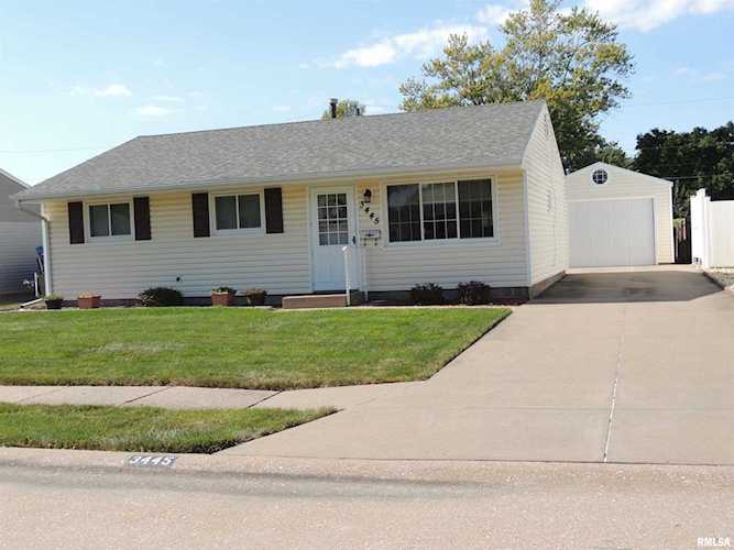 3445 3rd Street C East Moline, IL 61244 | MLS QC4237627 Photo 1