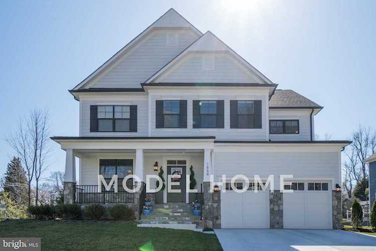 7511 Lisle Ave Falls Church, VA 22043