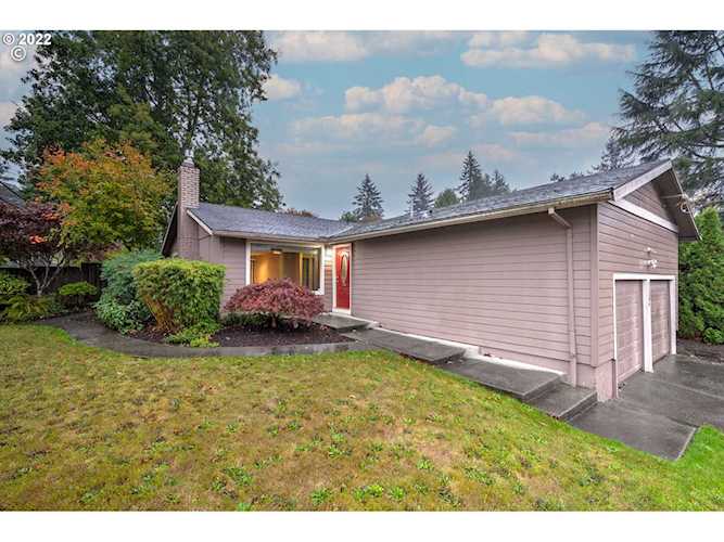 11306 SW 49th AVE Portland, OR 97219