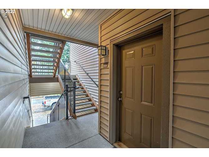 10734 NE Holly ST #204 Hillsboro, OR 97006