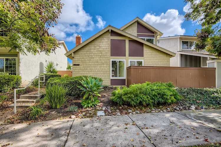 Just Listed 10716 Cariuto Court, San Diego, 92124 Photo 1