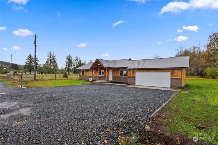 1155 Willapa First St Raymond, WA 98577