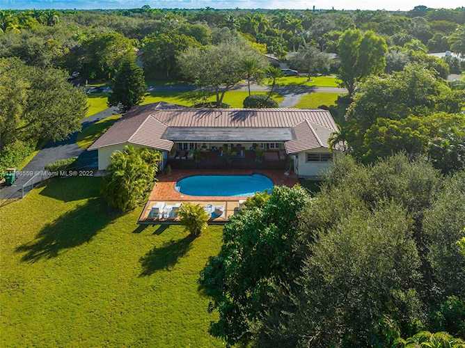 11420 SW 80th Rd Pinecrest, FL 33156
