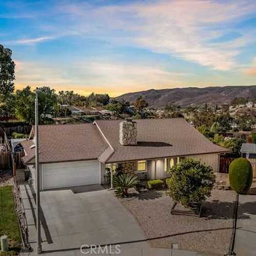 13049 Paiute Place Poway, CA 92064 | MLS SW22219017 Photo 1