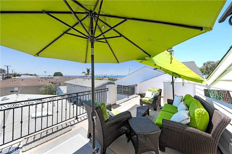 438 1/2 Carnation Ave Corona Del Mar, CA 92625