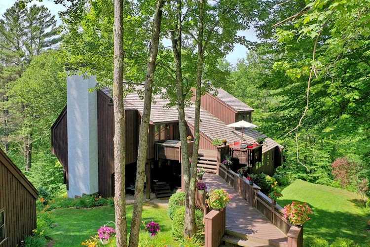 181 Meadow Hawk Rd Plymouth, VT 05056