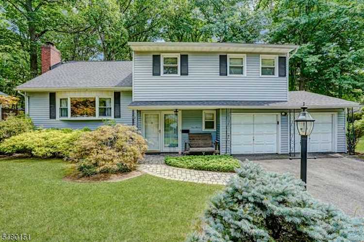 111 Crane Cir New Providence Boro, NJ 07974