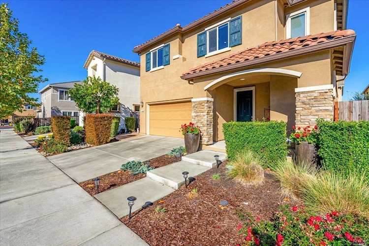 1706 Kenwood Place Rohnert Park, CA 94928