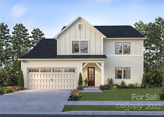 820 River Oaks Ln Charlotte, NC 28226