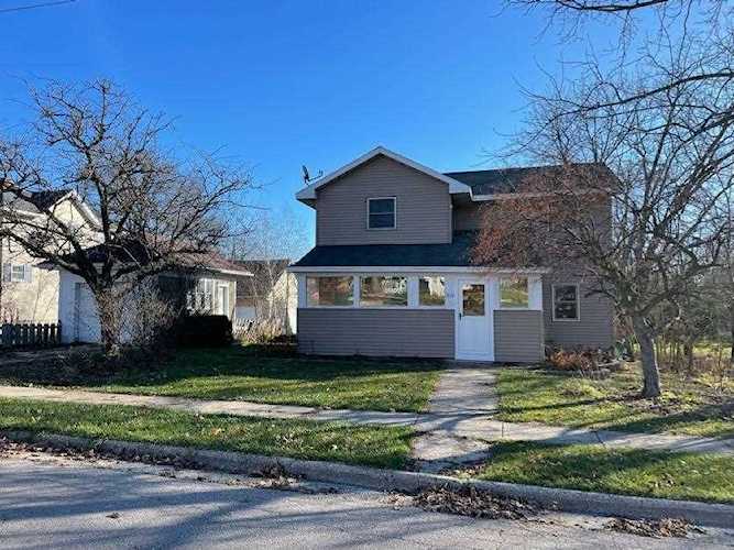212 S Main St Monticello, WI 53570