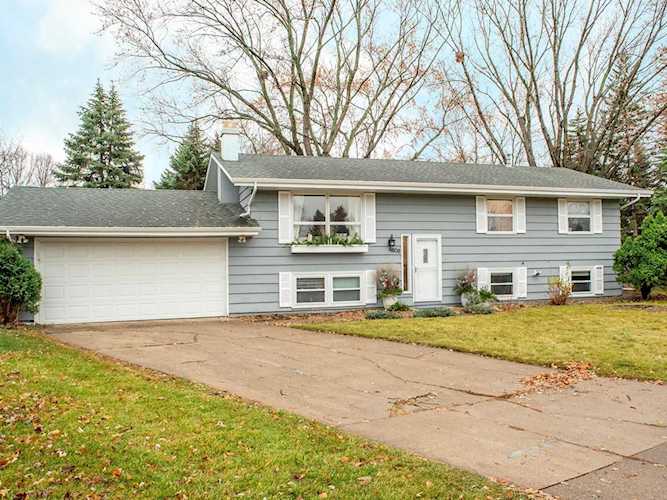 4808 Aquila Avenue N New Hope, MN 55428