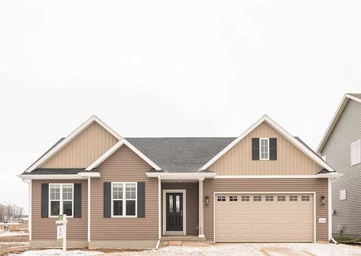6449 Tuscobia Tr Mcfarland, WI 53558