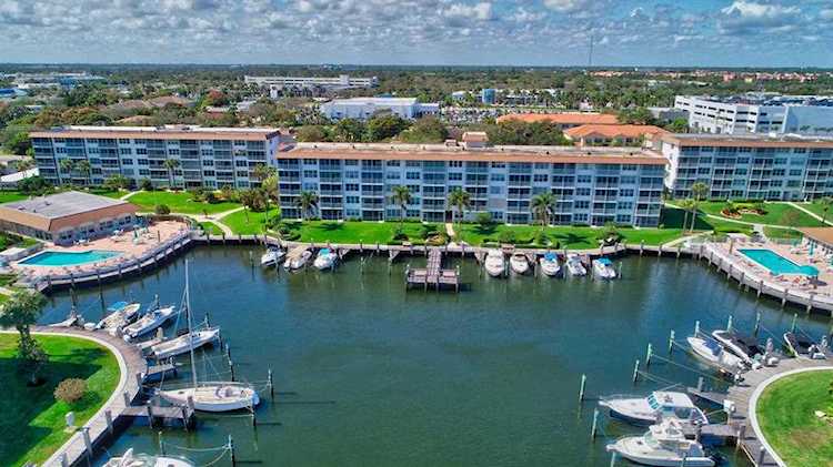 921 Gardenia Drive #372 Delray Beach, FL 33483