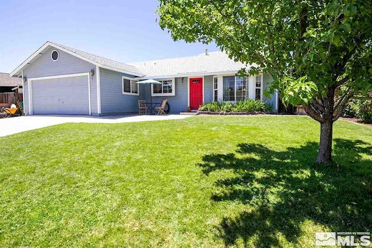 583 Yellow Jacket Dayton, NV 89403