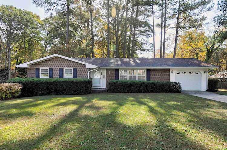 106 E Merlin Drive Knightdale, NC 27545