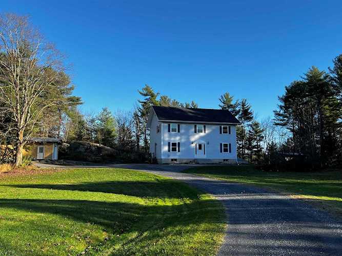 50 Pettingill Rd Essex, VT 05452