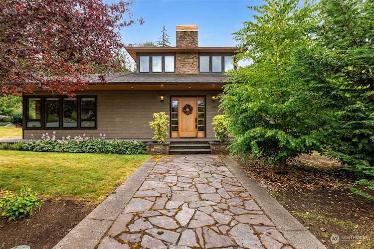4206 Wildwood Dr Bellingham, WA 98229
