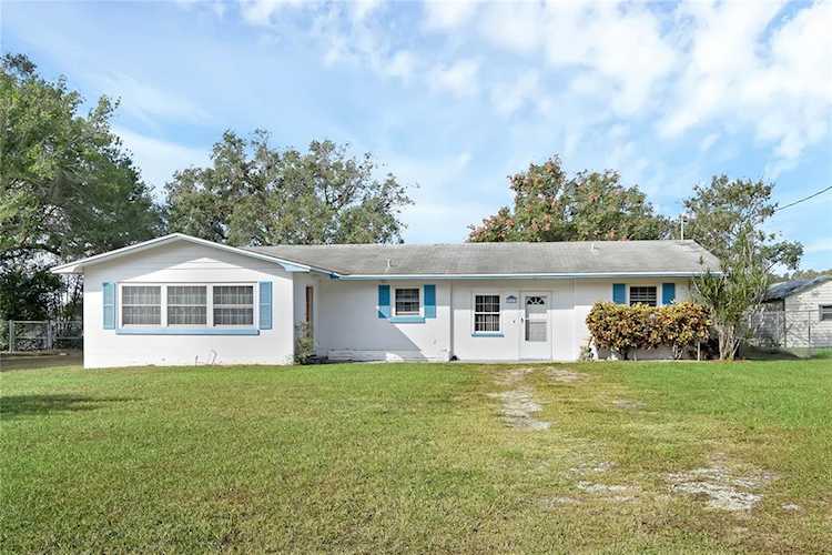 217 S 2nd St Haines City, FL 33844
