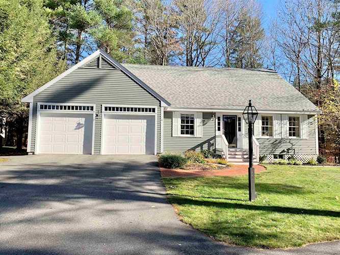6 Foxglove Ln Wolfeboro, NH 03894