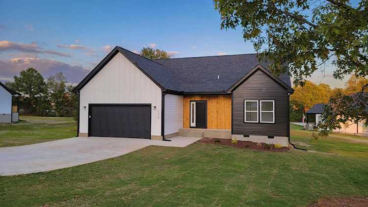 1770 Davis Rd Woodruff, SC 29338