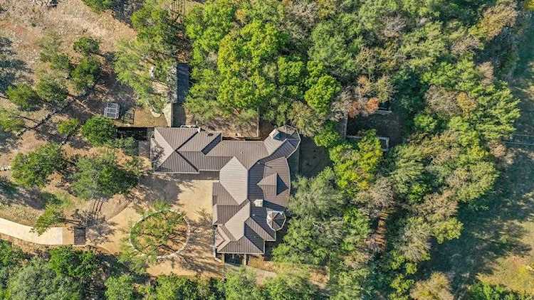 24502 Rivercliff CV Spicewood, TX 78669