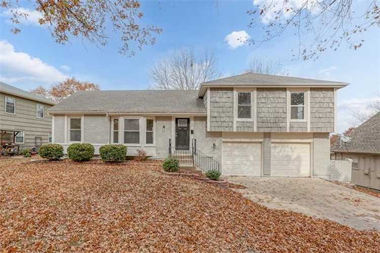 42 E 106th St Kansas City, MO 64114