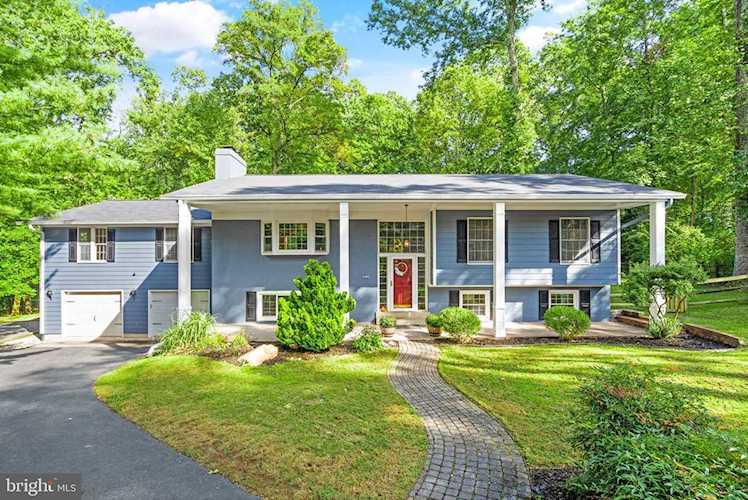 2425 Beekay Ct Vienna, VA 22181