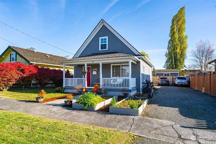 129 SW 9th Chehalis, WA 98532