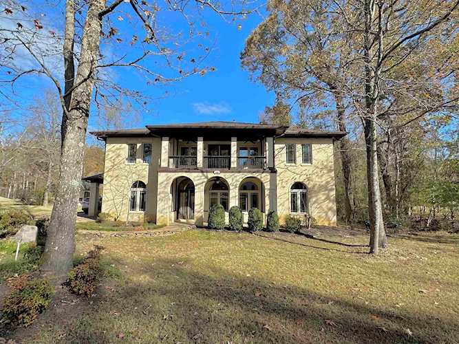 165 Hampton Dr Arlington, TN 38002