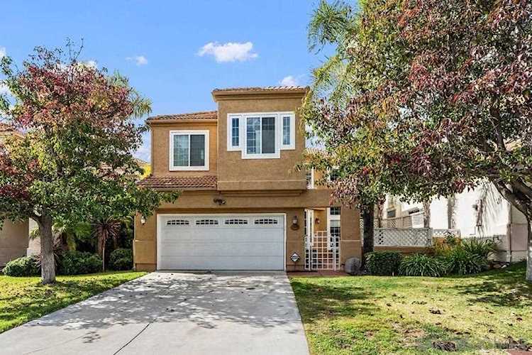 17830 Weaving Ln San Diego, CA 92127
