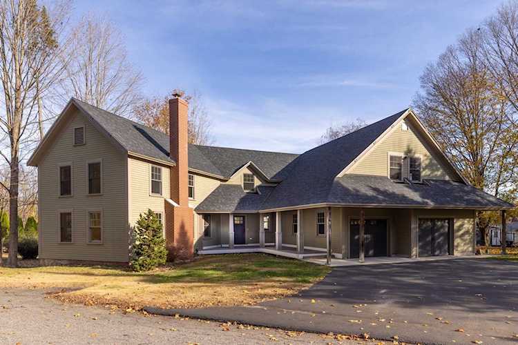 9 Pleasant St Newfields, NH 03856