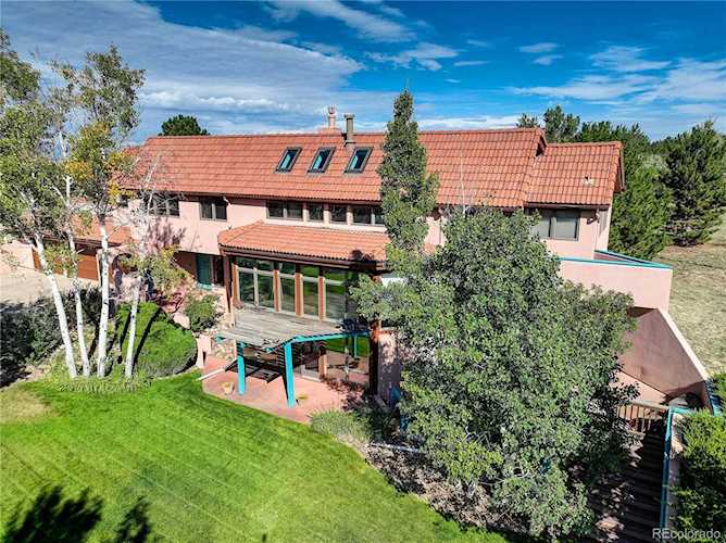18447 E Glasgow Place Foxfield, CO 80016