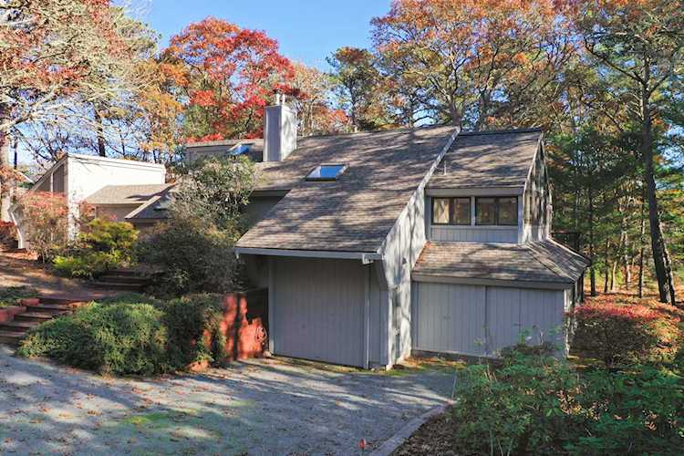 122 Metoxit Road East Falmouth, MA 02536