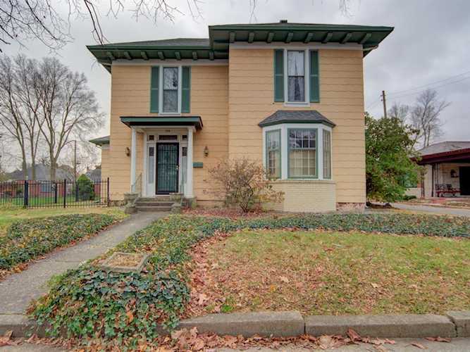 233 W Broadway St Shelbyville, IN 46176